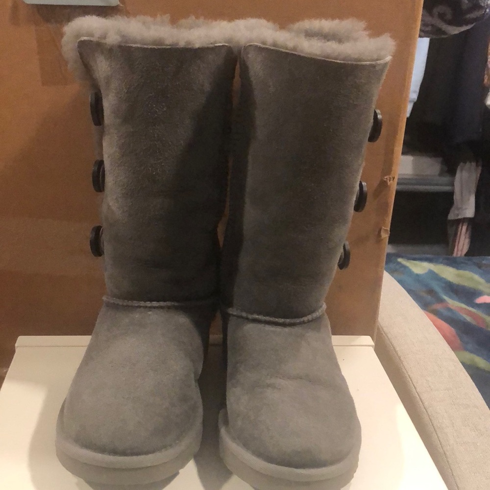 Authentic ugh boots size 13